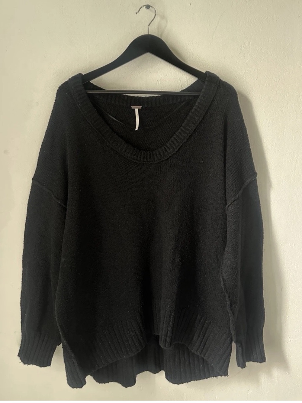 Free People Women's Black Oversized Scoop Neck Sweater Knit Pullover